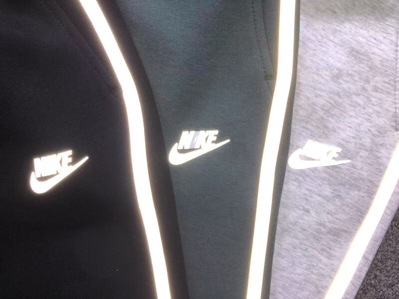 TECH FLEECE REFLECTIVE